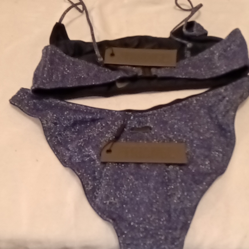 Triangl - Picture 2 of 2